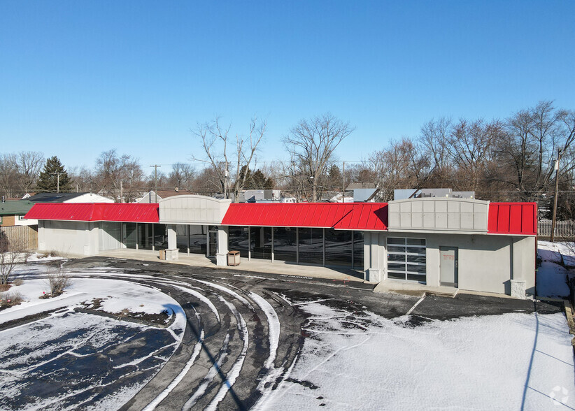 8118 E Washington St, Indianapolis, IN for sale - Primary Photo - Image 1 of 1