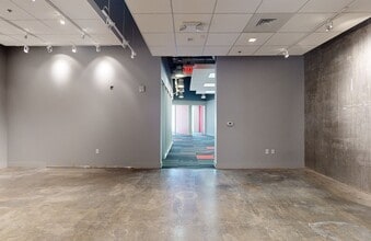 210 E Trade St, Charlotte, NC to rent Matterport 3D Scan- Image 1 of 7