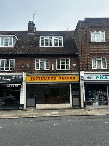 66 Totteridge Ln, London for sale - Primary Photo - Image 1 of 1
