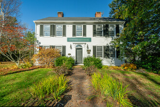 73 Elm St, Camden, ME for sale Primary Photo- Image 1 of 87