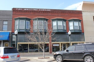 1005-1007 Massachusetts St, Lawrence, KS for sale Building Photo- Image 1 of 1