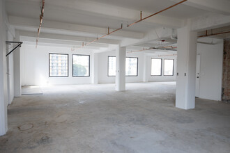 316 W 2nd St, Los Angeles, CA for rent Interior Photo- Image 2 of 4