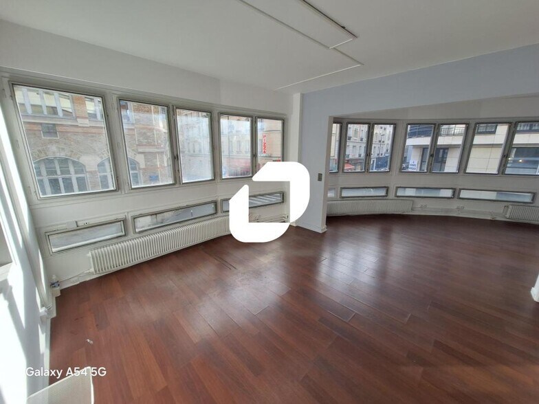 Office in Boulogne-Billancourt to rent - Interior Photo - Image 3 of 7