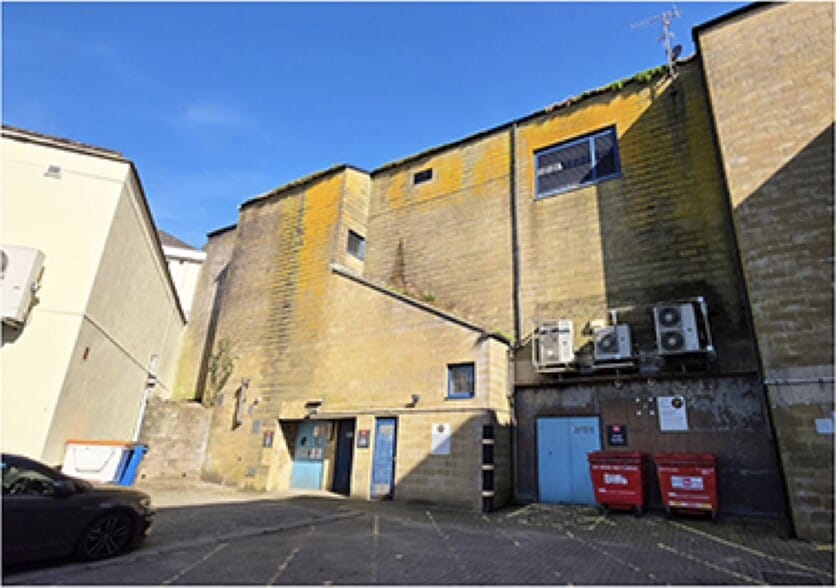 37/39 Fore Street & 47/49 Aylmer Square portfolio of 2 properties for sale on LoopNet.co.uk - Building Photo - Image 3 of 6