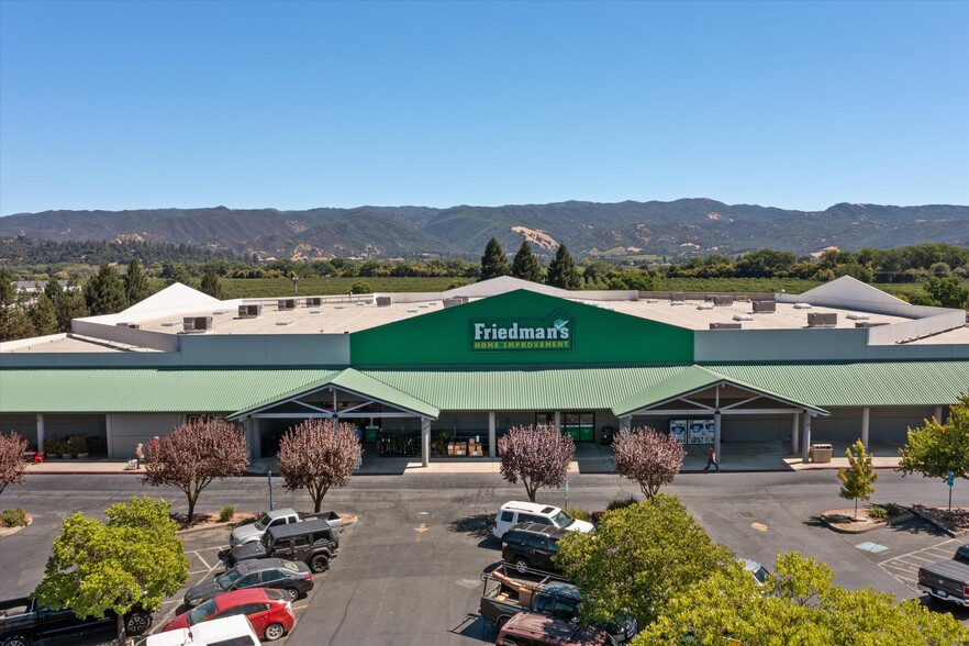 1255 Airport Park Blvd, Ukiah, CA for sale - Primary Photo - Image 1 of 94