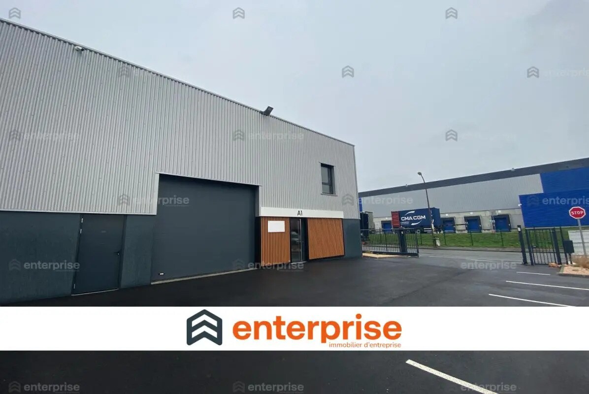 Light Industrial in Wattrelos to rent Building Photo- Image 1 of 4