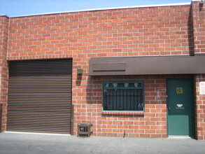 7401 Laurel Canyon Blvd, North Hollywood, CA for rent Building Photo- Image 1 of 7