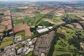 Towcester Rd, Towcester to rent Building Photo- Image 2 of 4