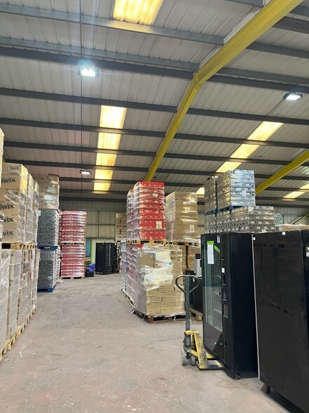 Ninth Ave, Gateshead to rent - Building Photo - Image 2 of 3