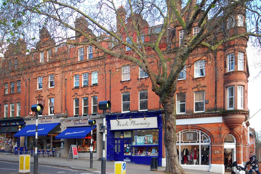 30 Rosslyn Hl, London to rent - Building Photo - Image 2 of 2