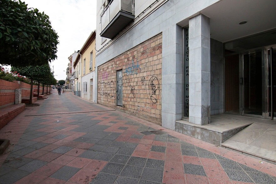 Calle Real de Motril, 58, Armilla, Granada to rent - Building Photo - Image 3 of 12