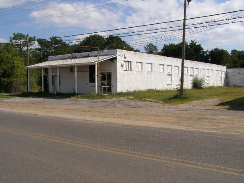 1225 Ward Ave, Talladega, AL for sale - Building Photo - Image 2 of 61