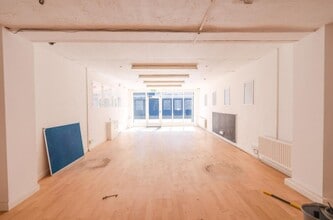 238 Freeman St, Grimsby to rent Interior Photo- Image 1 of 10