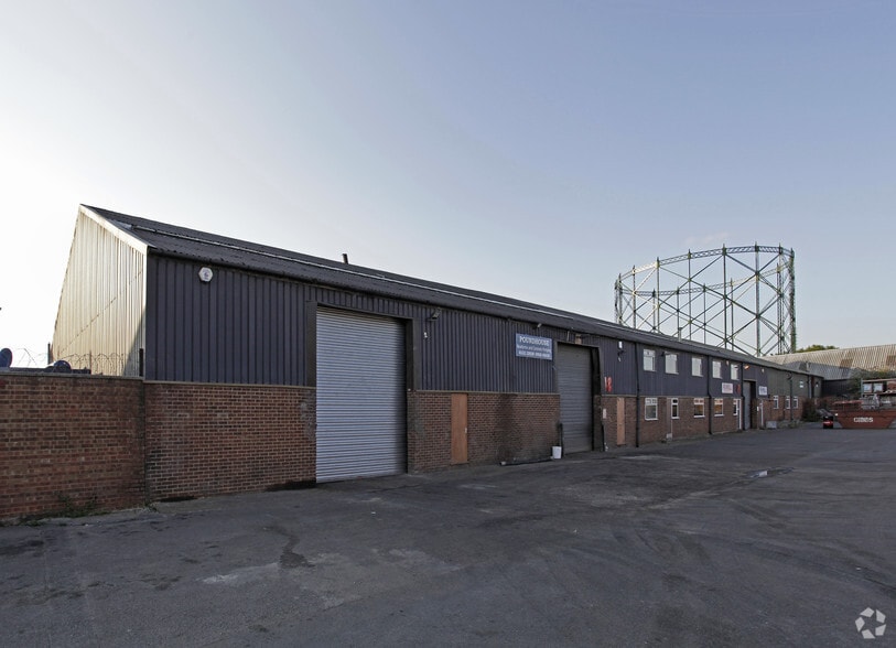 Victoria Rd, Dartford for sale - Primary Photo - Image 1 of 1