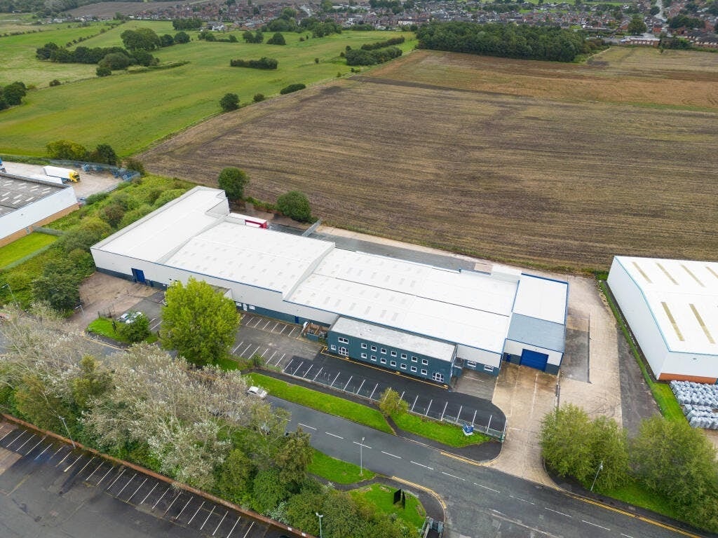 Lockett Rd, Wigan to rent Building Photo- Image 1 of 9