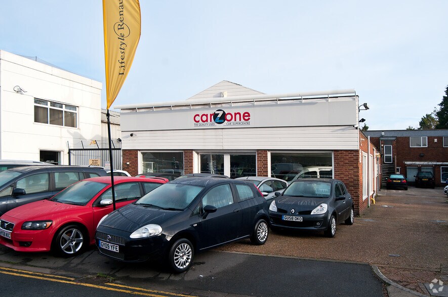 Lottbridge Drov, Eastbourne for sale - Primary Photo - Image 1 of 2