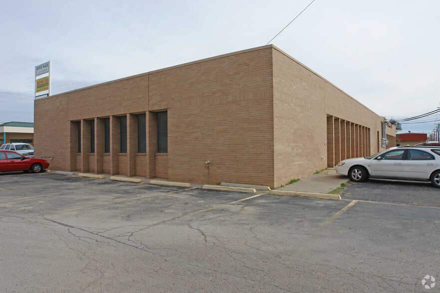 1205-1207 W University Blvd, Odessa, TX for rent - Building Photo - Image 2 of 2