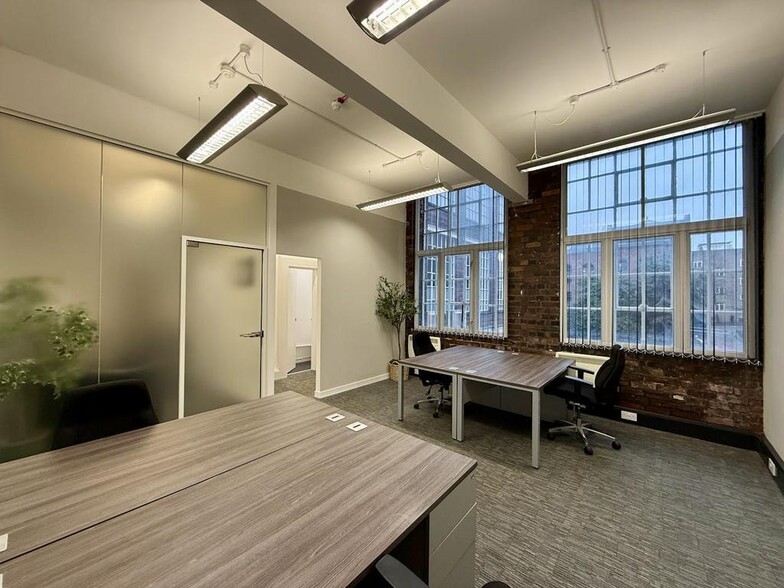 52 Charlotte St, Birmingham to rent - Building Photo - Image 3 of 9