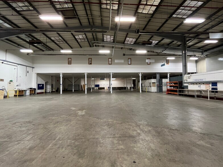 59 Wrest Park, Silsoe to rent - Interior Photo - Image 3 of 32