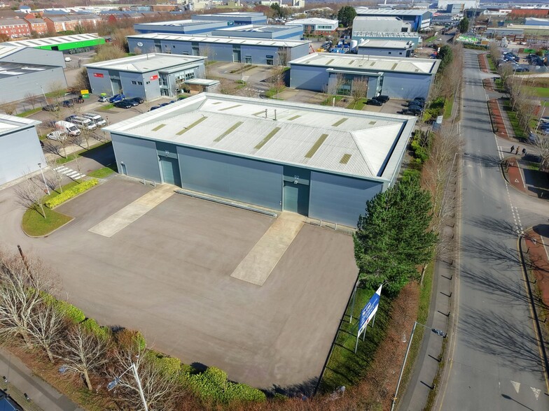 Evans Rd, Liverpool to rent - Building Photo - Image 3 of 7