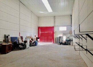 More details for Calle Canal de Isabel II, 2, Torrelaguna - Industrial to Rent