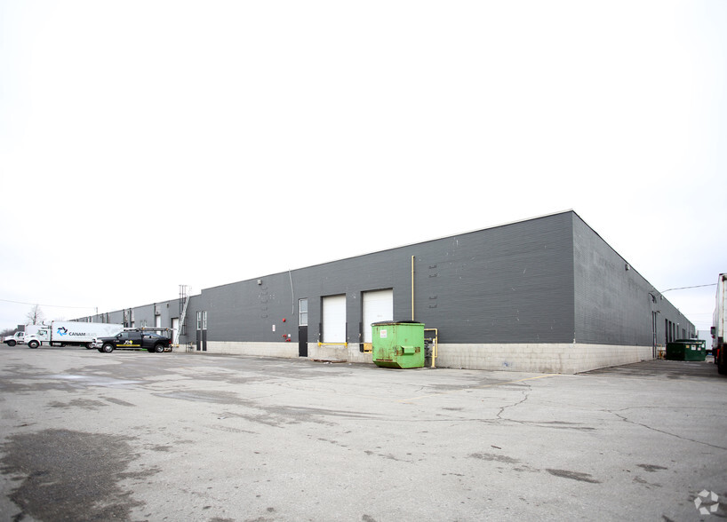 2740-2762 Slough St, Mississauga, ON for sale - Building Photo - Image 3 of 4