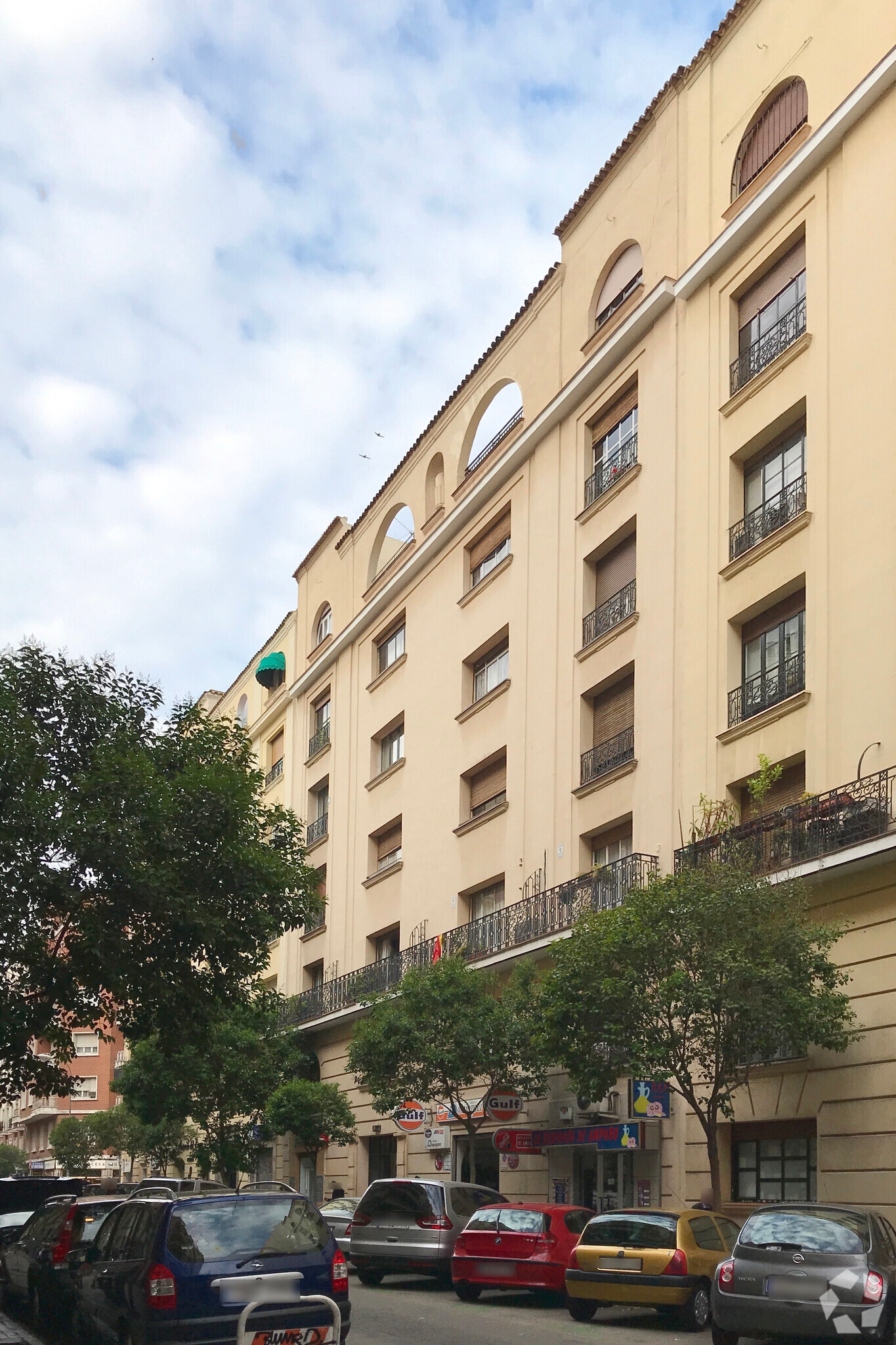 Retail in Madrid, Madrid to rent Primary Photo- Image 1 of 2