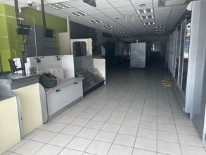 9-10 Market Pl, Wokingham to rent Interior Photo- Image 2 of 4