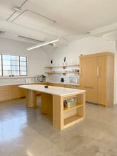 1026 S Santa Fe Ave, Los Angeles, CA to rent Interior Photo- Image 2 of 6