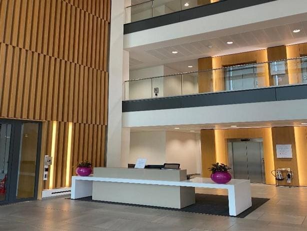 Harrison Way, Leamington Spa to rent - Interior Photo - Image 2 of 12