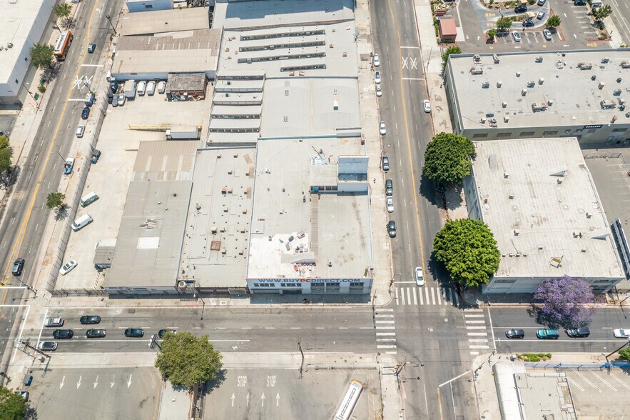 1821 S Broadway, Los Angeles, CA for rent - Building Photo - Image 3 of 7