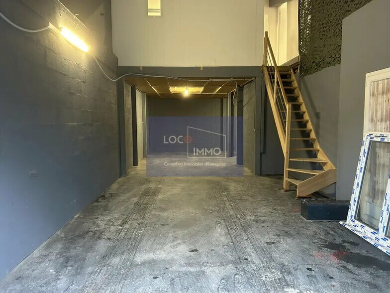 Light Industrial in Gradignan to rent - Building Photo - Image 2 of 11