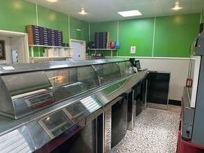 166 Stanningley Rd, Leeds to rent Interior Photo- Image 1 of 4