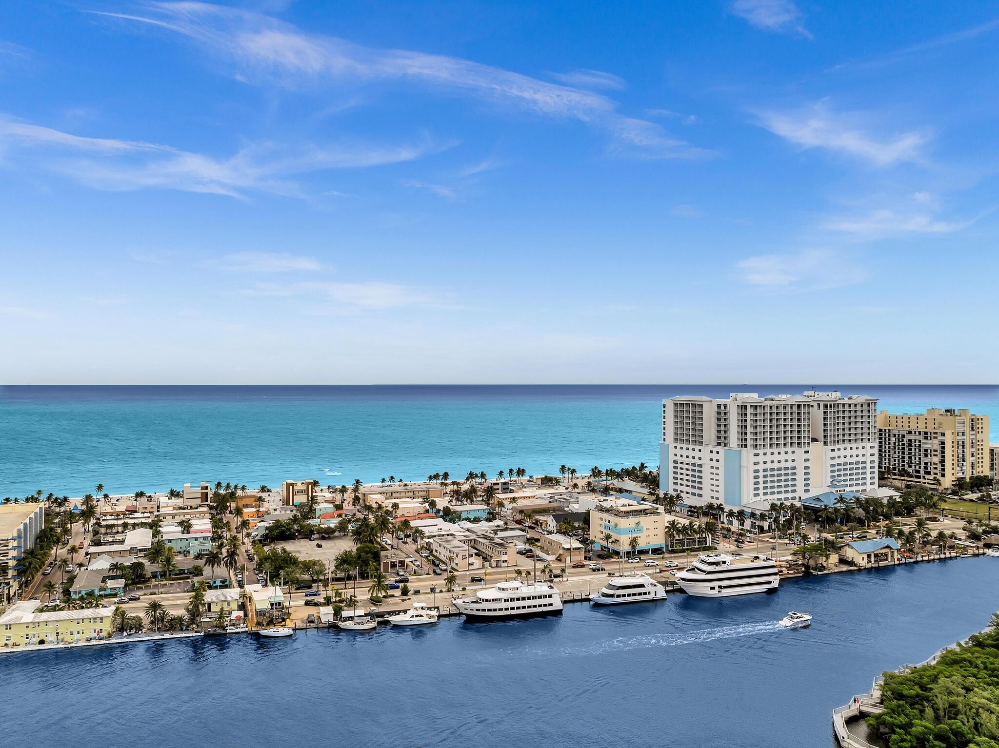 1318 N Ocean Blvd, Hollywood, FL for sale Aerial- Image 1 of 45