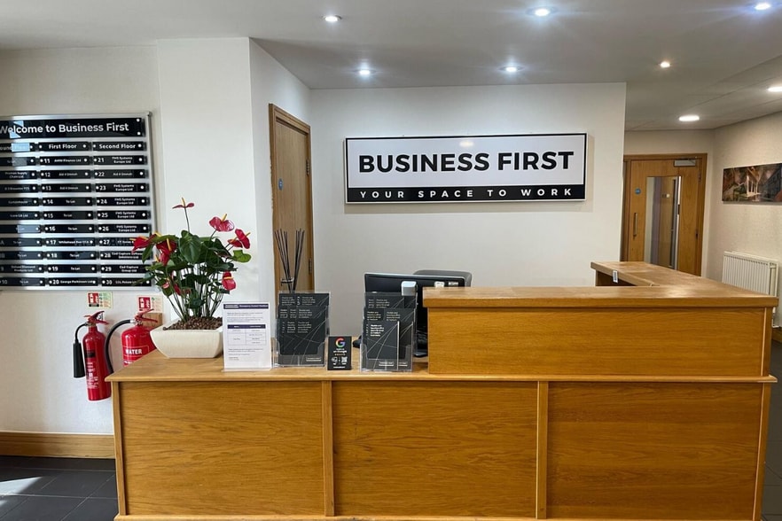 Accrington Rd, Blackburn to rent - Lobby - Image 2 of 12