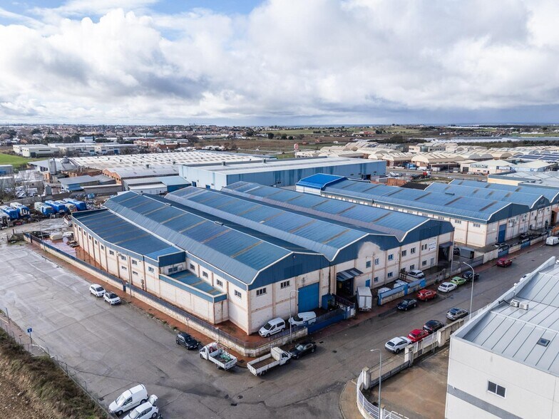 Industrial in Griñón, Madrid for sale - Primary Photo - Image 1 of 46