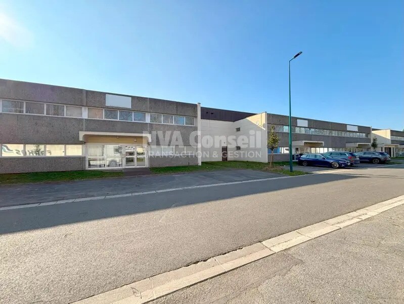 Industrial in SAINT-OUEN-L'AUMONE to rent Building Photo- Image 1 of 13