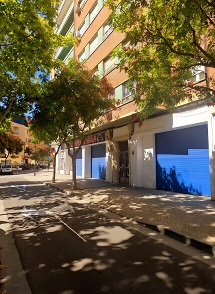 Calle de Jesús Burriel Alias, S/N, Zaragoza, Zaragoza to rent - Building Photo - Image 3 of 11