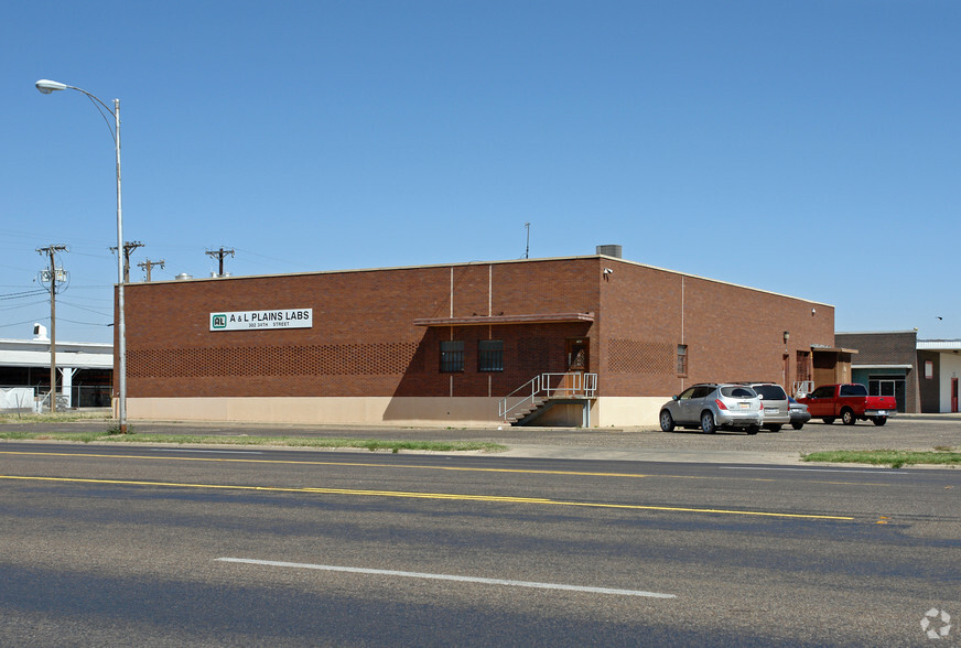 302 34th St, Lubbock, TX for rent - Primary Photo - Image 1 of 7