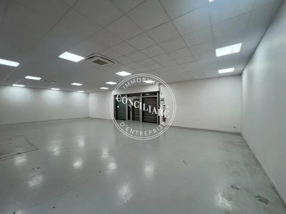 Industrial in Toulouse to rent Interior Photo- Image 1 of 6