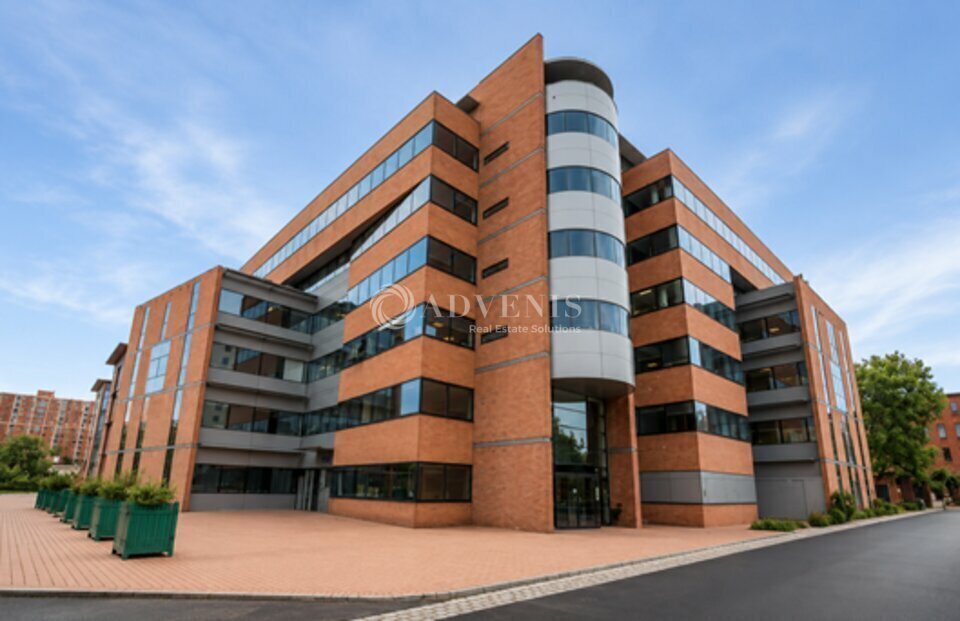 23 Rue Raspail, Ivry-sur-Seine to rent Building Photo- Image 1 of 13