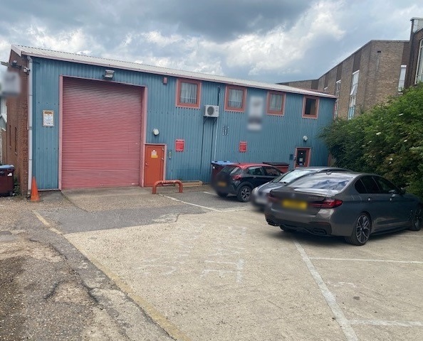 14a Cranborne Industrial Estate rd, Potters Bar for sale - Building Photo - Image 3 of 3