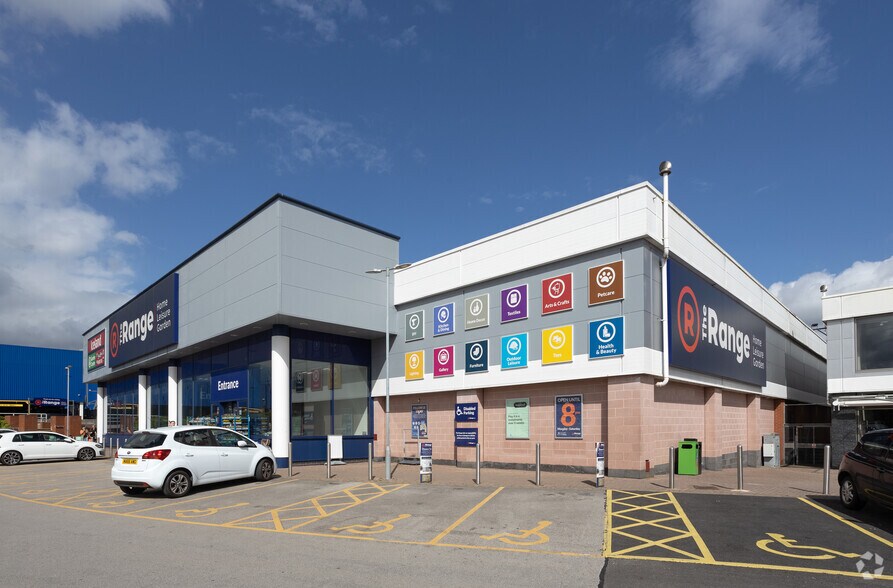 Holden Ing Way, Birstall for sale - Primary Photo - Image 1 of 1