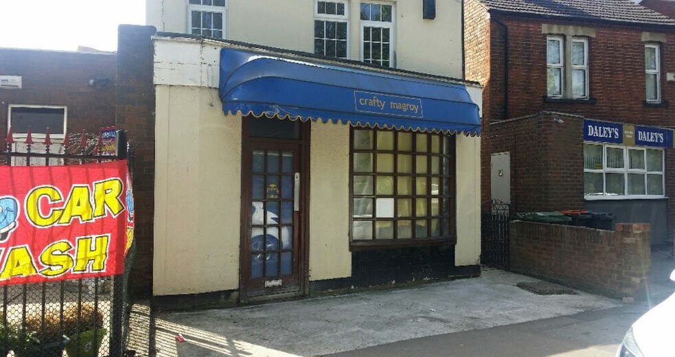 84 Bedford Rd, Bedford MK42 8BB UK