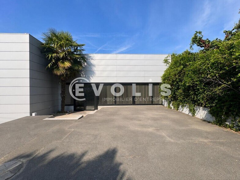 Light Industrial in Saint-Maur-des-Fossés to rent - Building Photo - Image 2 of 7