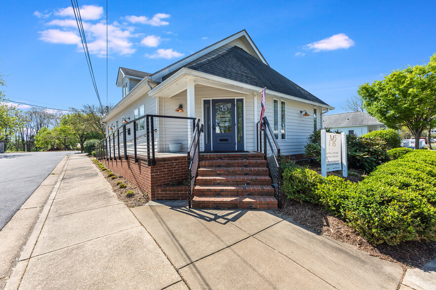 410 Pelham St, Fredericksburg, VA for rent - Building Photo - Image 1 of 20