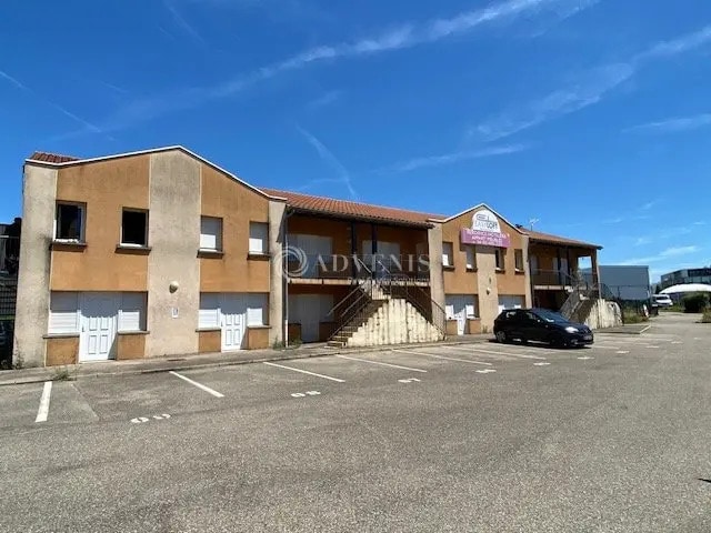 Vente Local d'activités 850 m² - Photo 1