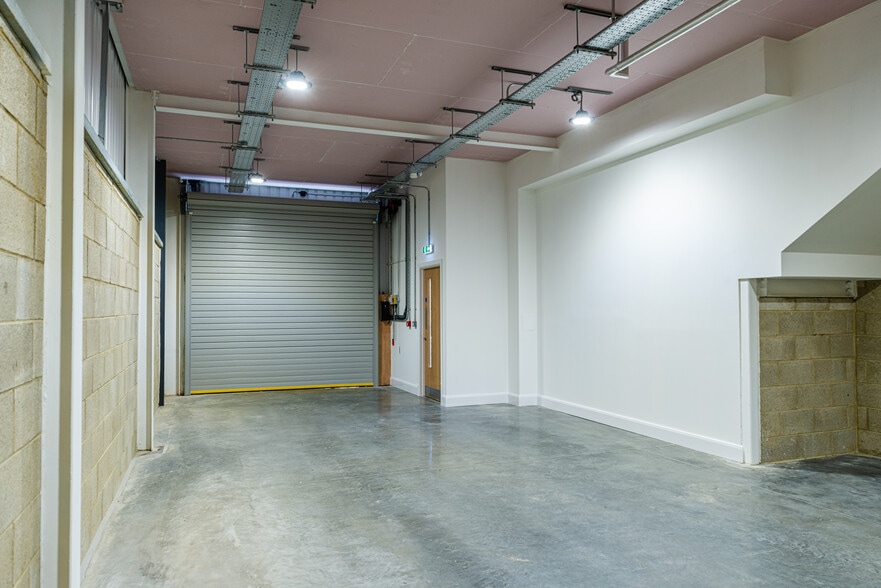 Springfield Mills, Pudsey to rent - Building Photo - Image 2 of 15