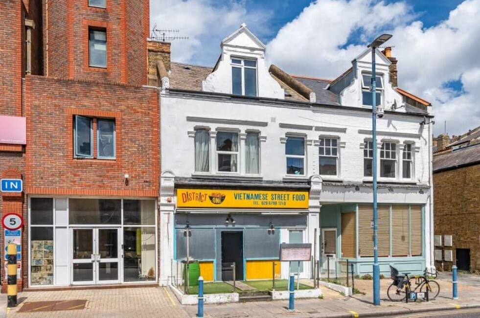 4 Chelverton Rd, London for sale Primary Photo- Image 1 of 1