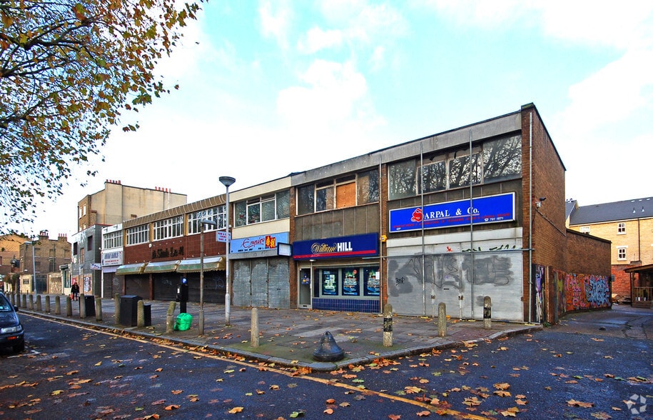 39-43 Mile End Rd, London to rent - Building Photo - Image 3 of 4